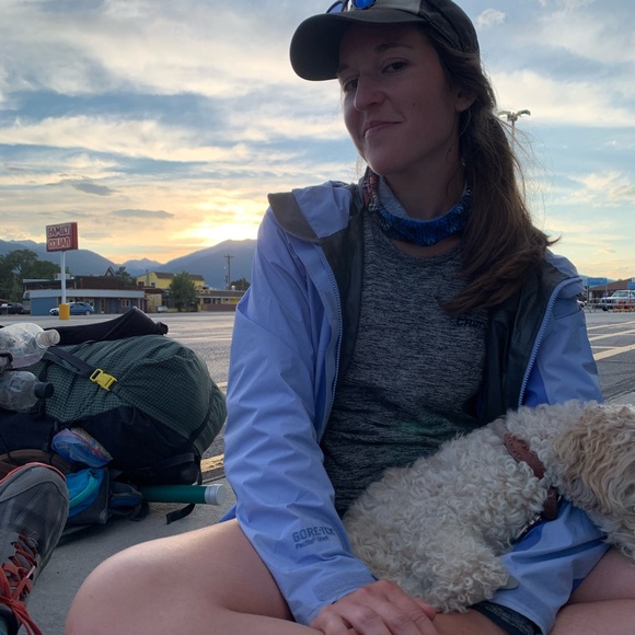 Meet your Posher, Taylor - Picture 2 of 4